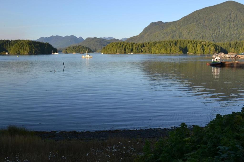 Апартаменты Waterfront View Of The Inlet, Short Walk To Town Тофино Экстерьер фото