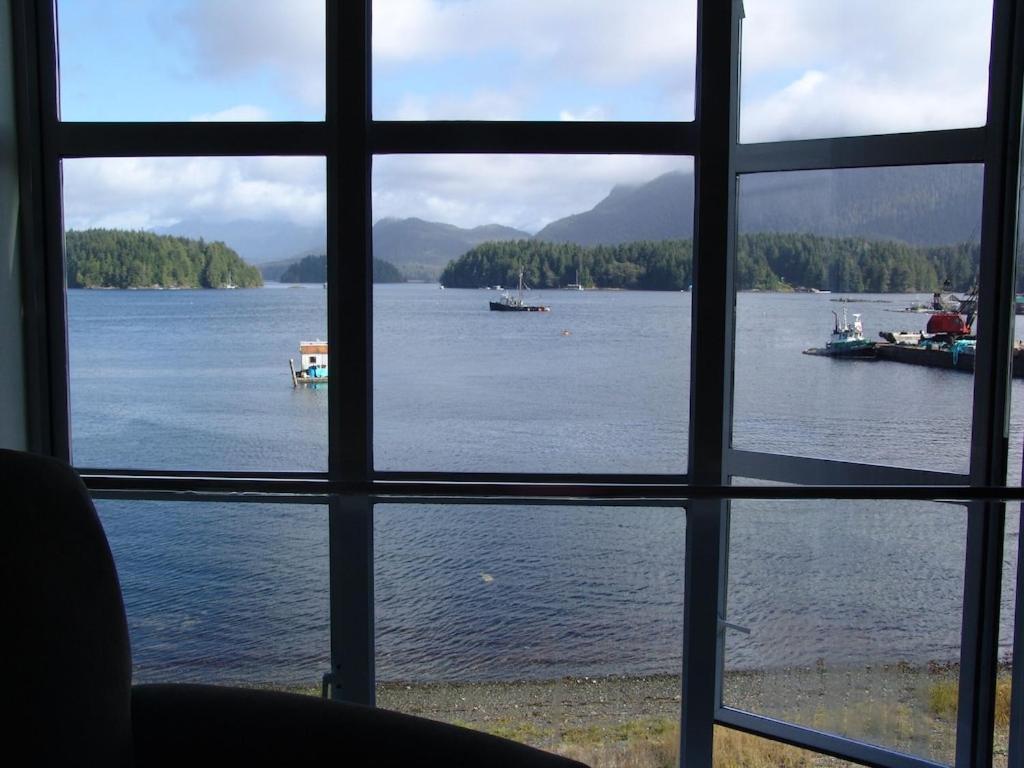 Апартаменты Waterfront View Of The Inlet, Short Walk To Town Тофино Экстерьер фото
